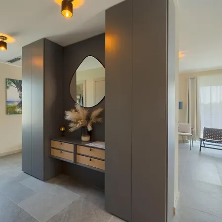 Loreta With Sea View