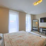 Loreta With Sea View Villa