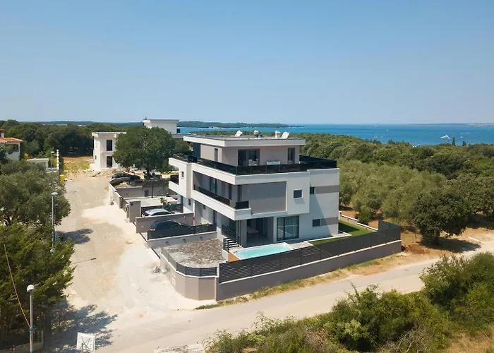 Βίλα Loreta With Sea View